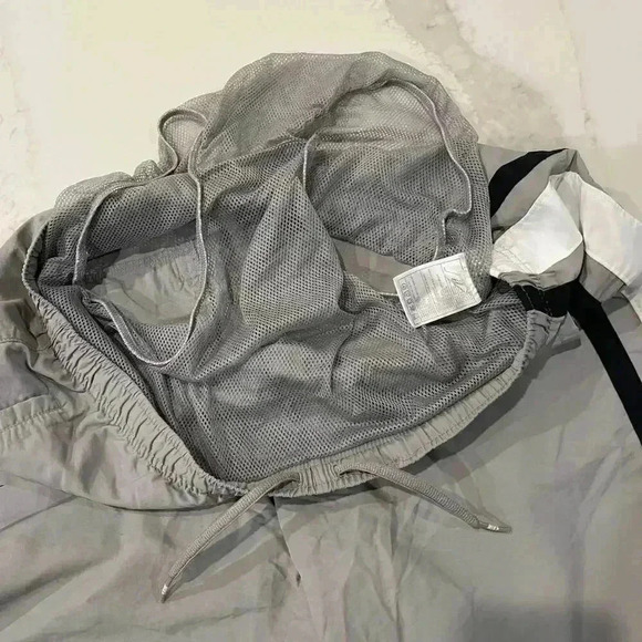 Vintage Early 2000’s Nike Swim Trunks Gray Board Shorts Silver Label Men’s Large - Picture 5 of 8